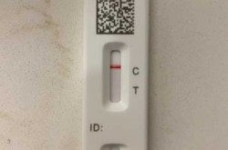 有新冠症状但是检测是阴性正常吗，阴性(–)是正常吗